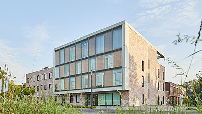 Verwaltungsgebäude der Stadtwerke Gronau mit Glasfassade